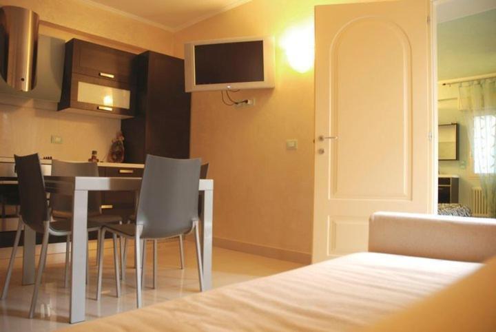 Hotel Residence Veliero リッチョーネ エクステリア 写真