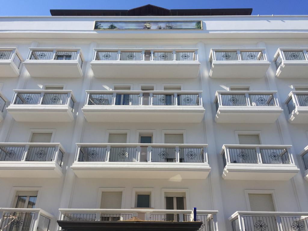 Hotel Residence Veliero リッチョーネ エクステリア 写真